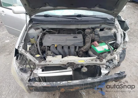 2004 Toyota Corolla S z USA, uszkodzony, nr VIN 1NXBR32E54Z220799